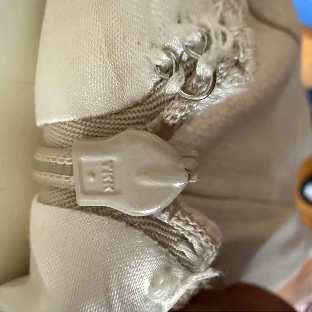 Banana Republic Cream Ruffled Trumpet Skirt - Picture 5 of 5